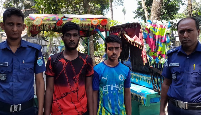 সিংগাইরে চোর চক্রের দুই সদস্য গ্রেপ্তার