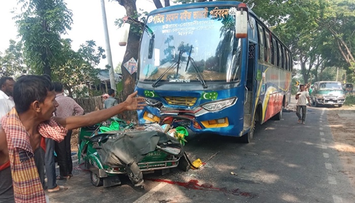 চট্টগ্রামে বাস-সিএনজির সংঘর্ষে নিহত ৫