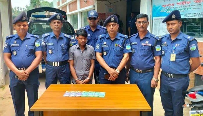 ফুলপুরে লাখ টাকার জাল নোটসহ কারবারি গ্রেপ্তার