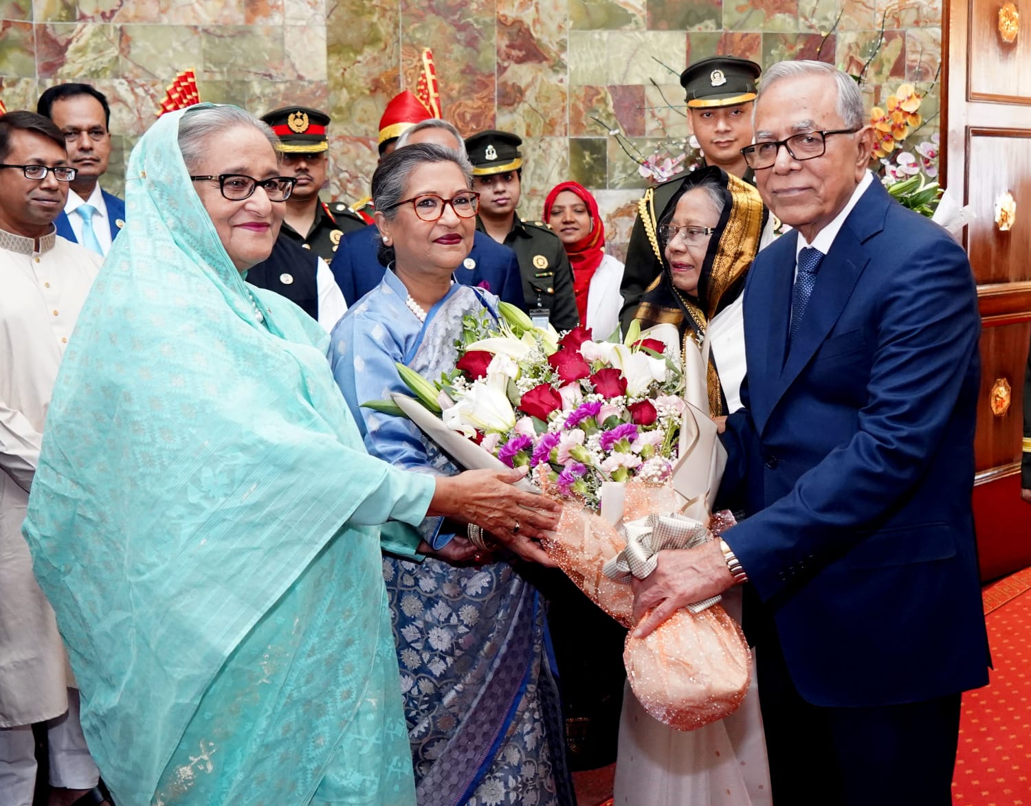 বঙ্গভবন থেকে রাজসিক বিদায়