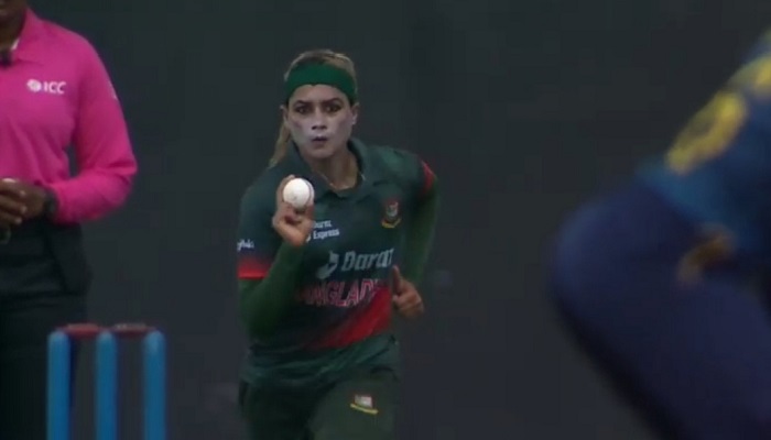 টাইগ্রেসদের সামনে ধুঁকছে লঙ্কারা