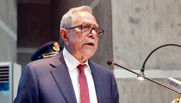 ‘রিকশা ঢুকতে না দেয়ায় অধিকার ক্ষুণ্নের নোটিশ দিই’