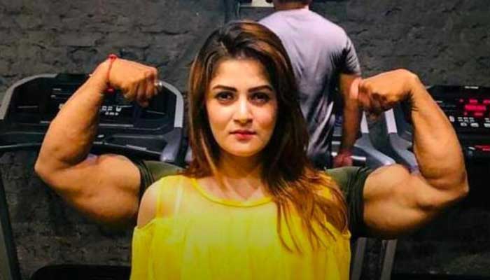 শ্রাবন্তীর বিরুদ্ধে প্রতারণার অভিযোগ
