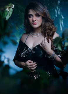 শ্রাবন্তীর বিরুদ্ধে প্রতারণার অভিযোগ