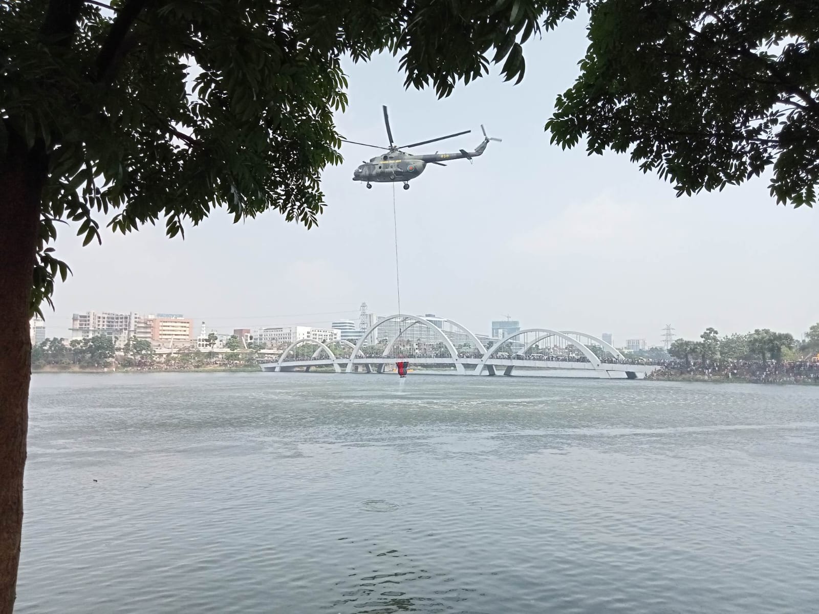 স্বপ্ন হলো ছাই, ভোরের কাগজের ছবিতে বঙ্গবাজার অগ্নিকাণ্ড