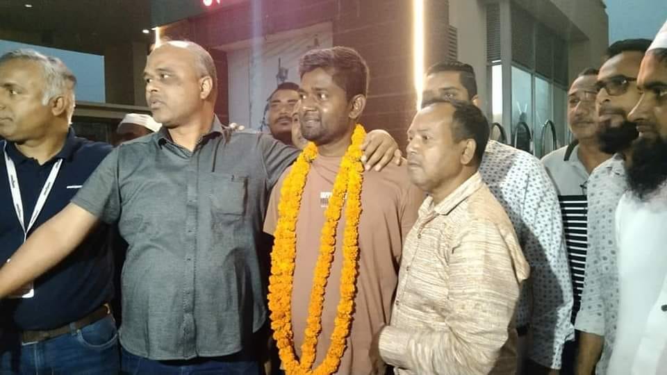 কারামুক্ত হয়েছেন সাংবাদিক শামসুজ্জামান