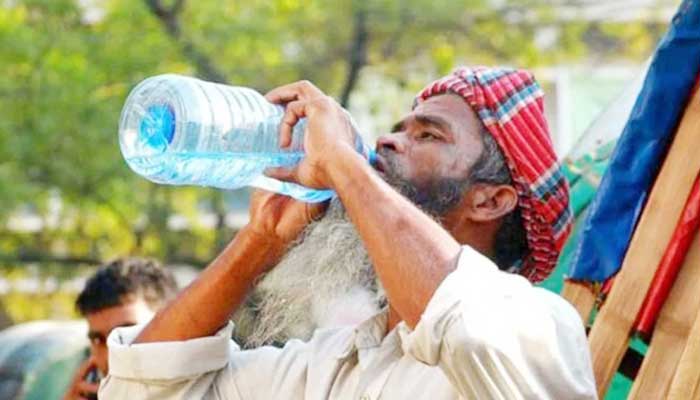 দেশে মৃদু থেকে তীব্র তাপপ্রবাহ