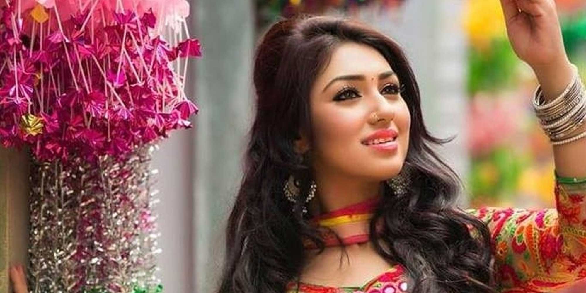 অপু বনাম শাকিব-বুবলী!