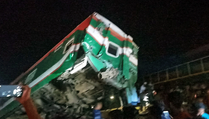 চট্টগ্রামগামী ট্রেন সোনার বাংলার প্রথম ঈদ যাত্রা বাতিল