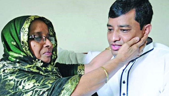মেয়র পদে জাহাঙ্গীর ও তার মা