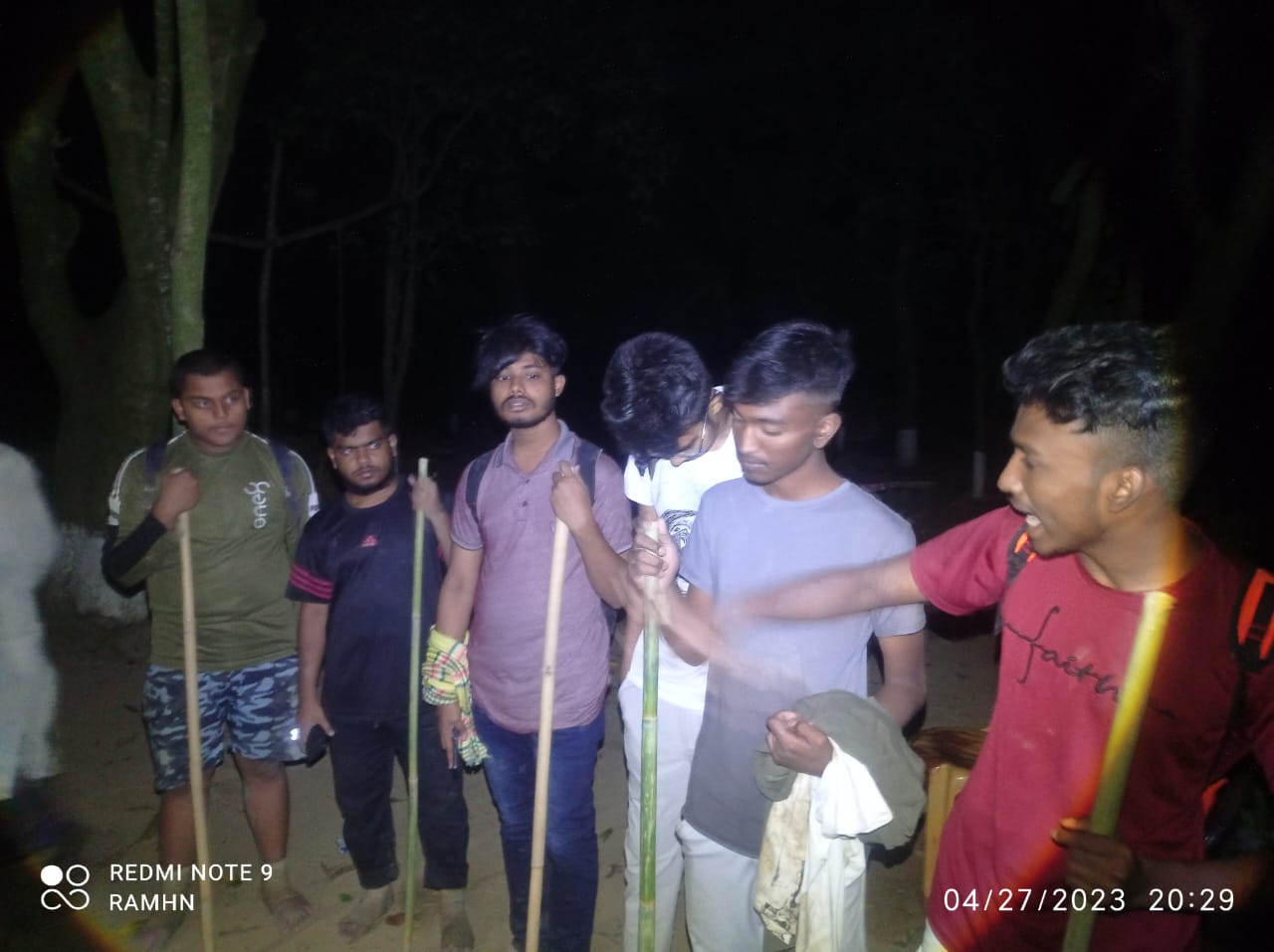 দুর্গম পাহাড় থেকে ৬ পর্যটক উদ্ধার