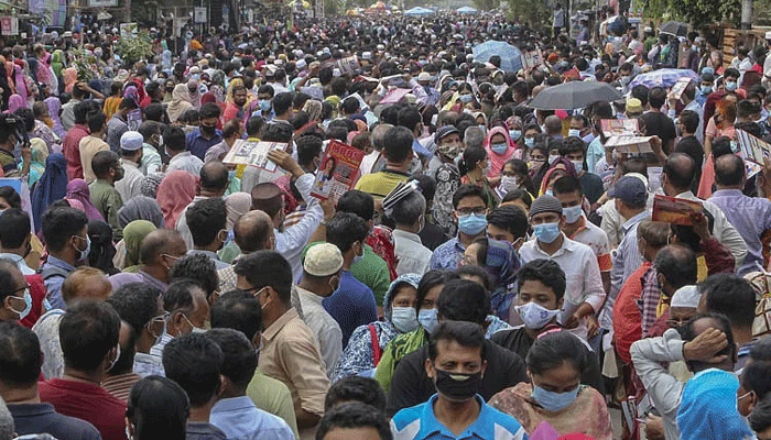 দেশের মানুষের গড় আয়ু কমলো ৫ মাস
