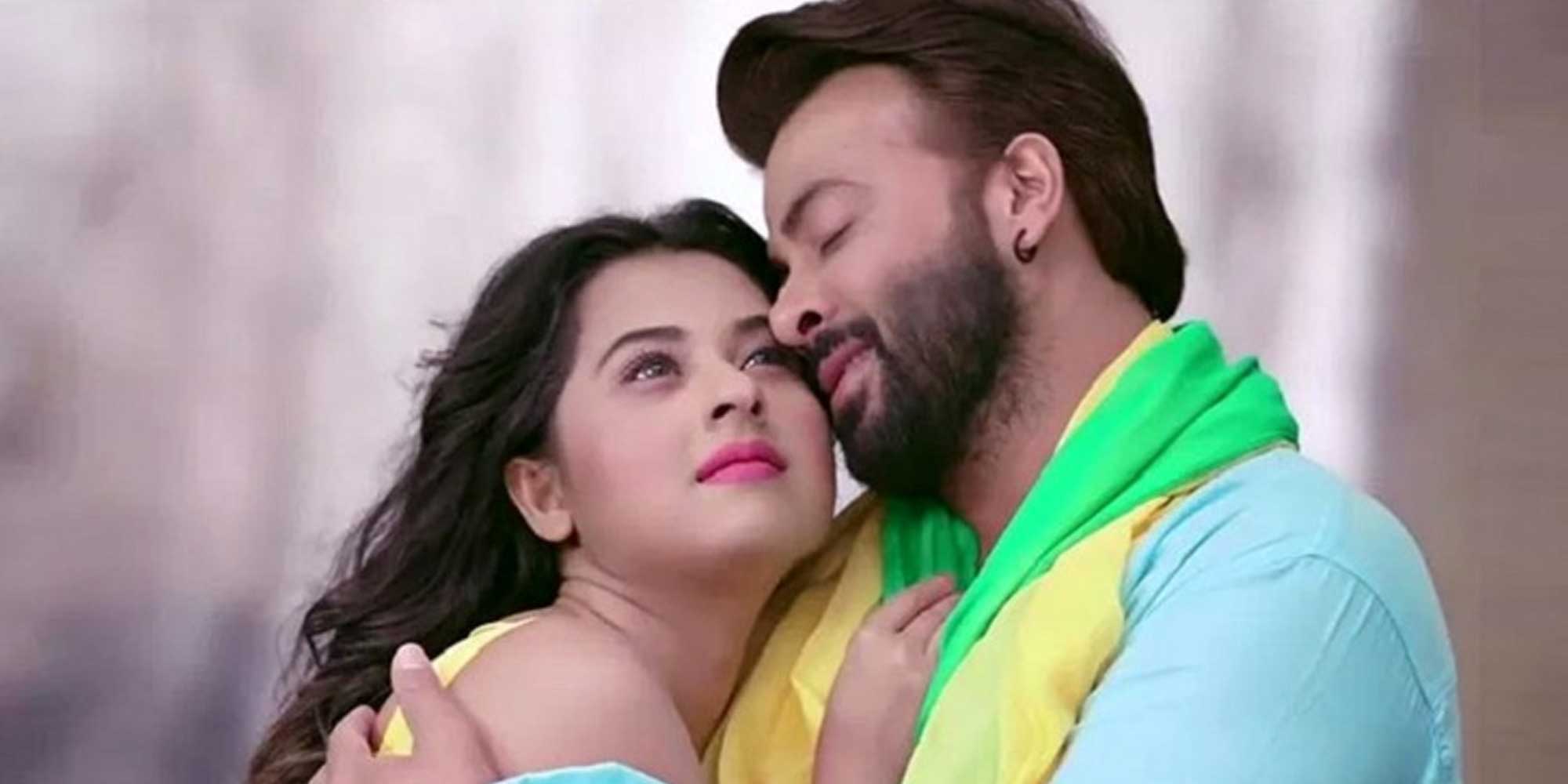 অপু বনাম শাকিব-বুবলী!