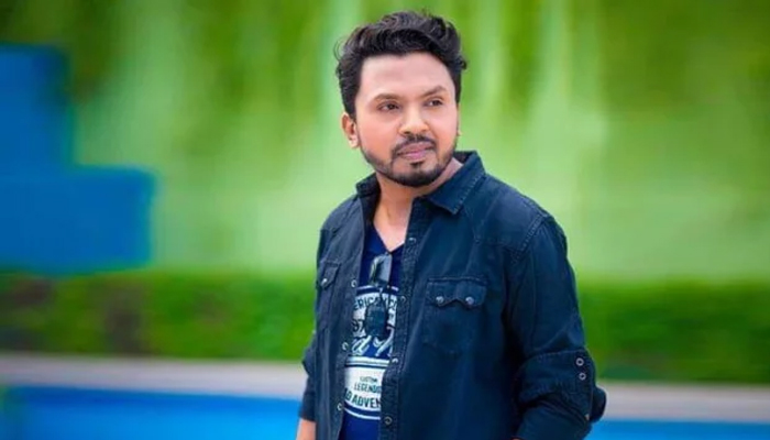 বাবা-ছেলেকে নিয়ে ঈদের নামাজ পড়াটা আনন্দের: বেলাল খান