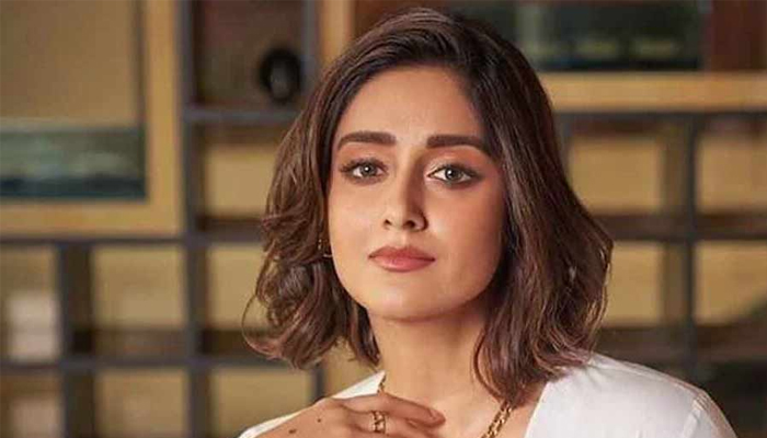 বিয়ের আগে মাতৃত্বের খবর ইলিয়ানার