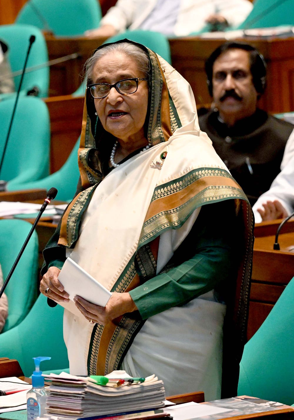 প্রথম আলো গণতন্ত্র ও দেশের শত্রু