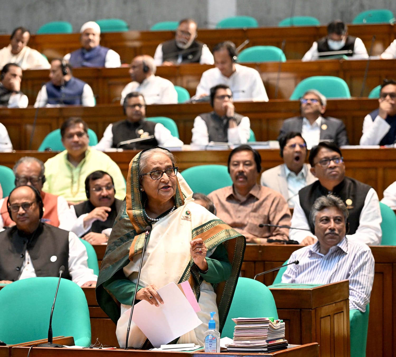 প্রথম আলো গণতন্ত্র ও দেশের শত্রু