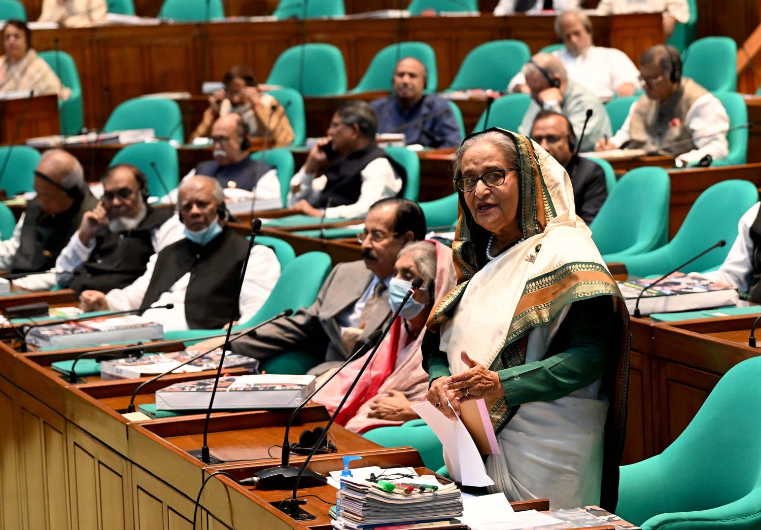 প্রথম আলো গণতন্ত্র ও দেশের শত্রু