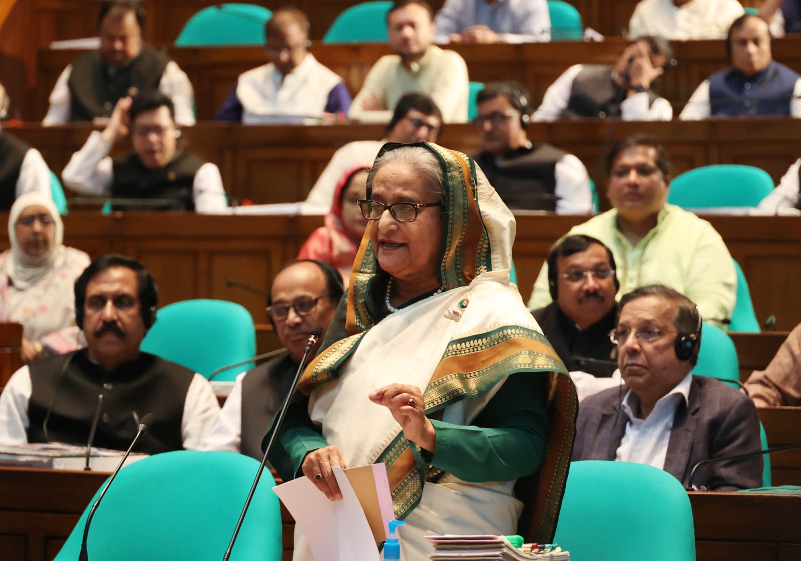 প্রথম আলো গণতন্ত্র ও দেশের শত্রু