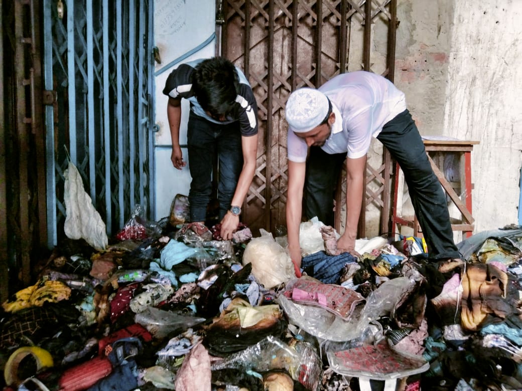 স্বপ্ন হলো ছাই, ভোরের কাগজের ছবিতে বঙ্গবাজার অগ্নিকাণ্ড