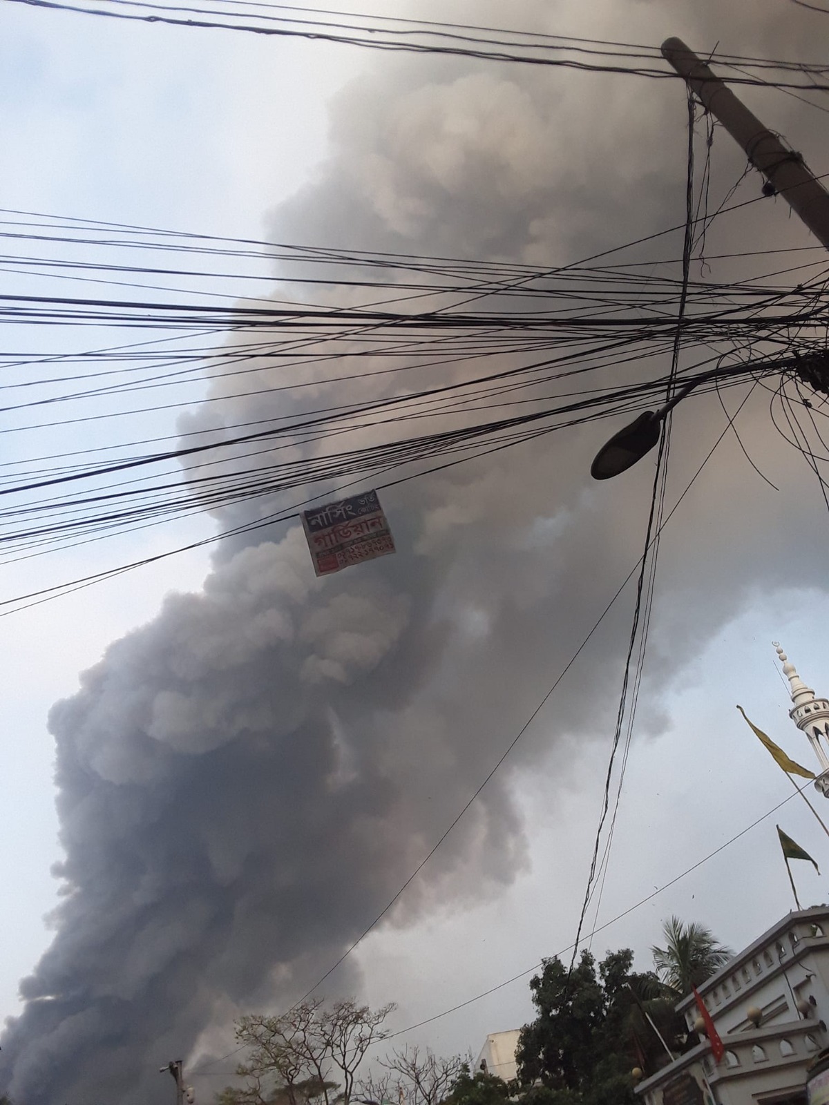 স্বপ্ন হলো ছাই, ভোরের কাগজের ছবিতে বঙ্গবাজার অগ্নিকাণ্ড