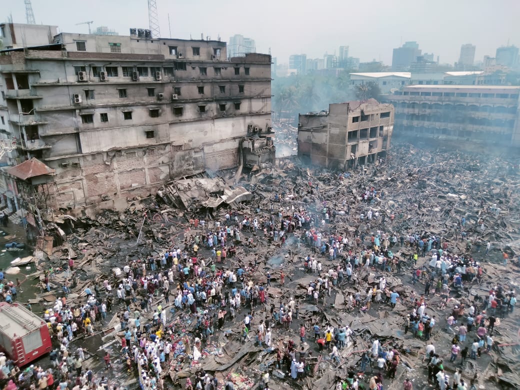স্বপ্ন হলো ছাই, ভোরের কাগজের ছবিতে বঙ্গবাজার অগ্নিকাণ্ড