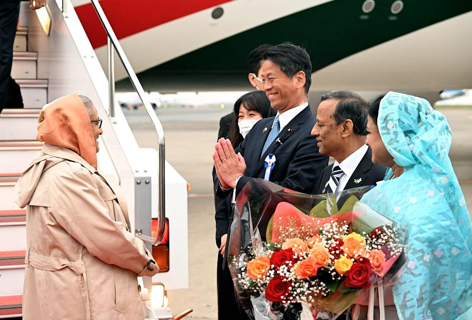 শেখ হাসিনাকে জাপানে লাল গালিচা সংবর্ধনা
