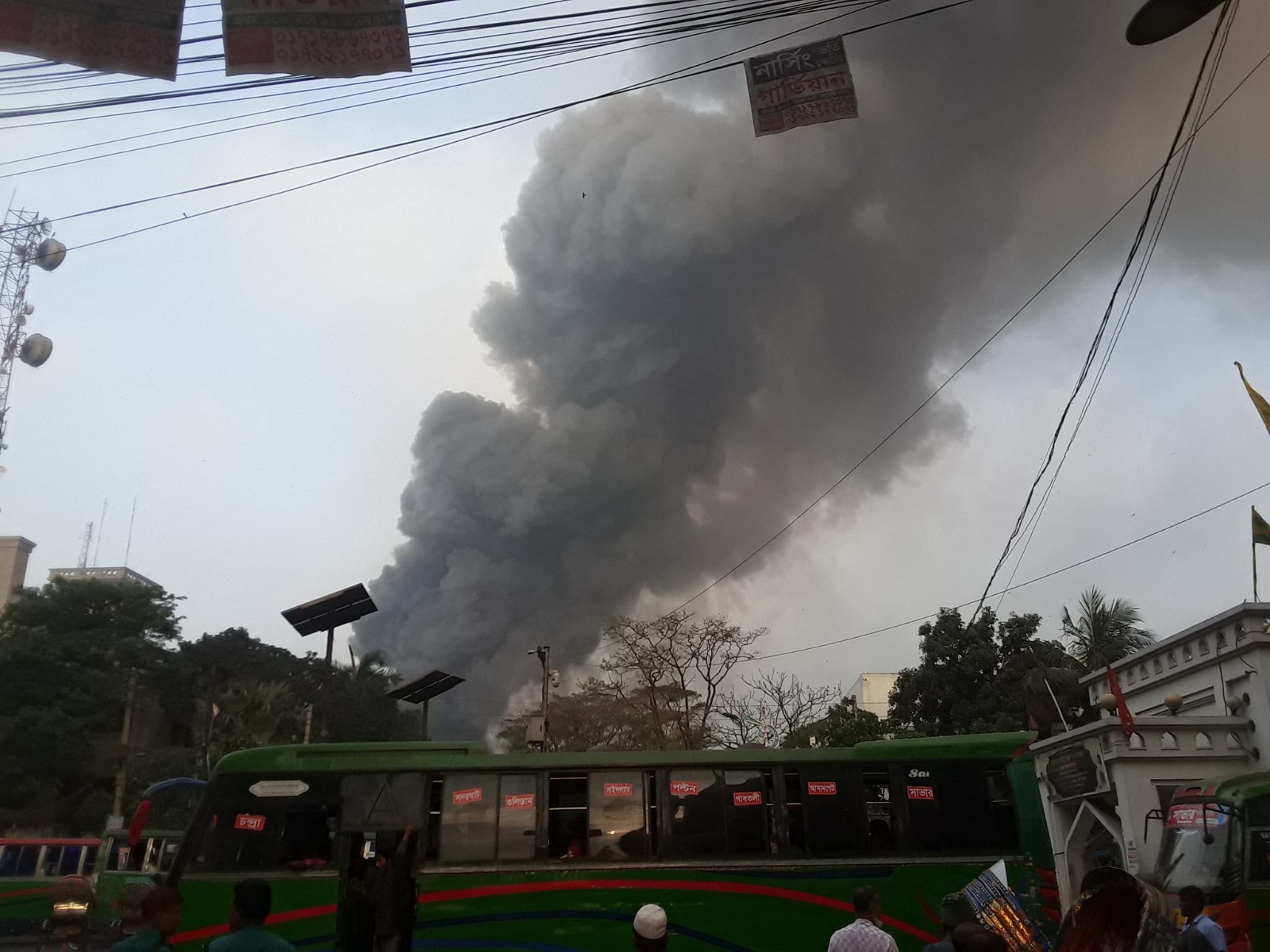 স্বপ্ন হলো ছাই, ভোরের কাগজের ছবিতে বঙ্গবাজার অগ্নিকাণ্ড