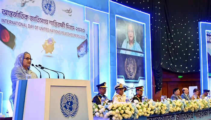 প্রযুক্তি ব্যবহার করে শান্তি কেড়ে নিচ্ছে অশুভ শক্তি