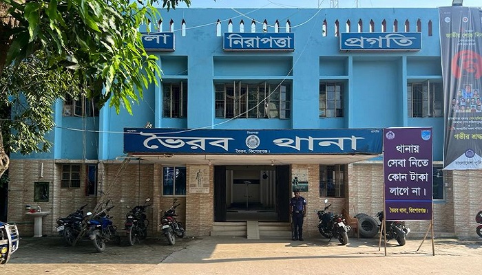 ভৈরবে একই সঙ্গে ঝুলছিলো মা সন্তানের লাশ