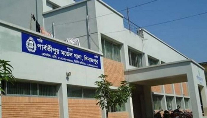 পার্বতীপুরে ট্রাকচাপায় নিহত ২