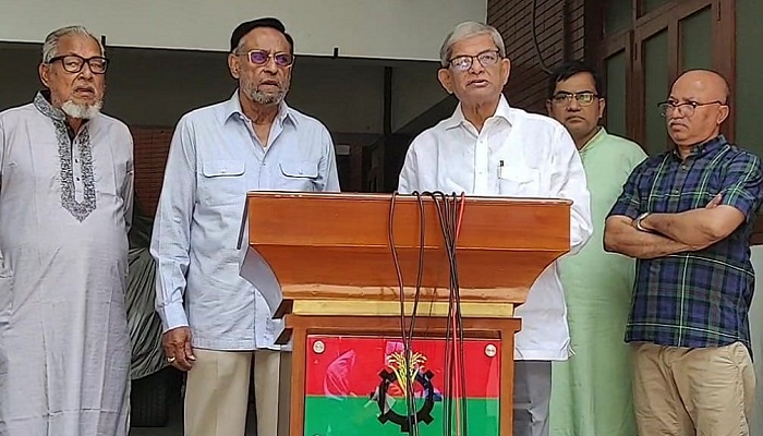 দেশ একটি ব্যর্থ রাষ্ট্রের দিকে পতিত হচ্ছে