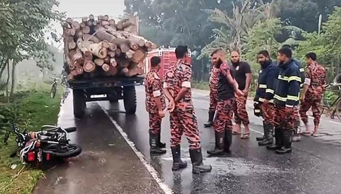 পঞ্চগড়ে মোটরসাইকেল-ট্রাক্টরের সংঘর্ষে নিহত ৩