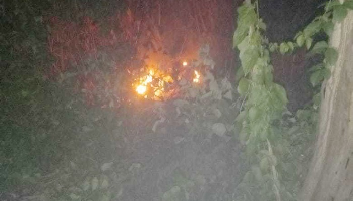 গোপালগঞ্জে ট্রাকের ধাক্কায় মোটরসাইকেলে আগুন, নিহত ১