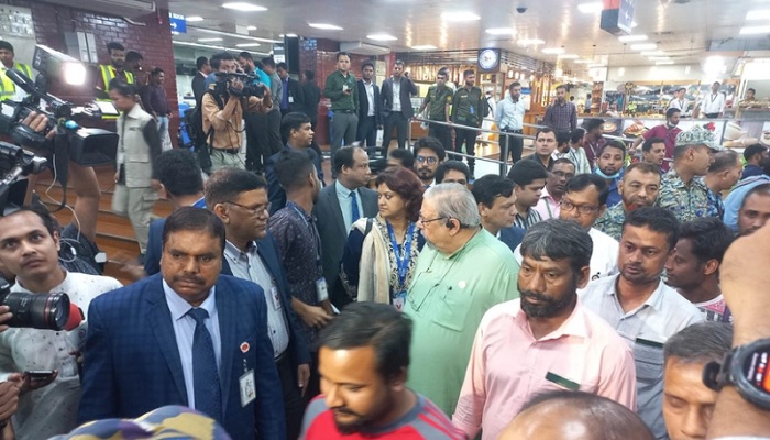 সুদান থেকে দেশে ফিরলেন ১৩৬ বাংলাদেশি