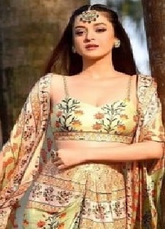 এবার আদর আজাদ-দর্শনা বণিক জুটি