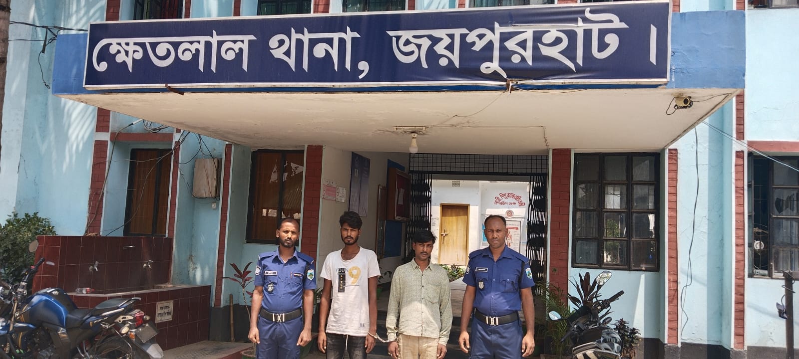 ক্ষেতলালে চোর চক্রের পাঁচ সদস্য গ্রেপ্তার