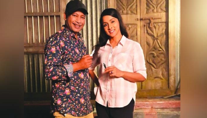 দাবাড়ু চ্যাম্পিয়নদের গল্পে নাটক