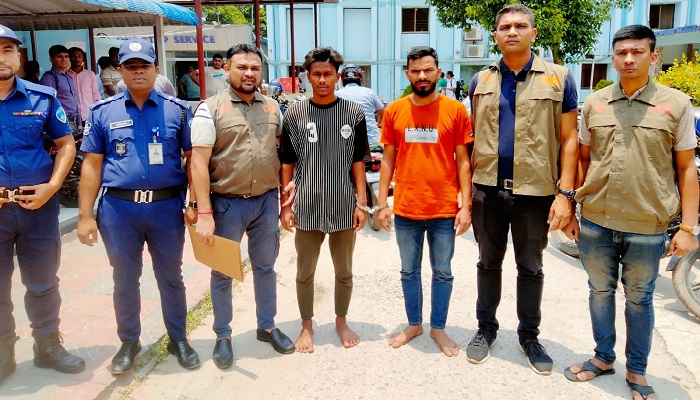 মাদক সেবনের ভিডিও ফেসবুকে দেয়ায় আ.লীগ নেতাকে হত্যা