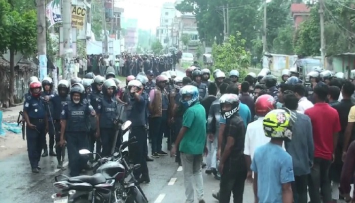 নাটোর বিএনপি কার্যালয়ের সামনে ককটেল বিস্ফোরণ