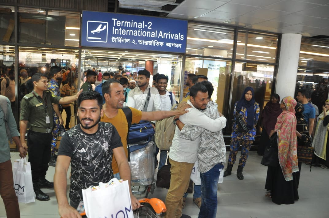 সুদান থেকে ফিরলেন আরও ২৬২ বাংলাদেশি