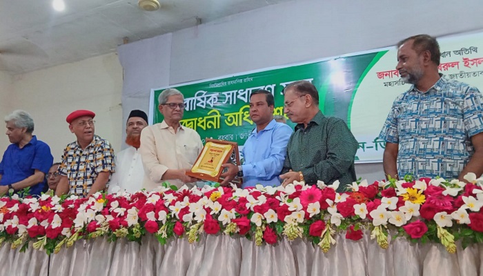 দেশে স্বাধীন সাংবাদিকতা বলতে কিছু নেই
