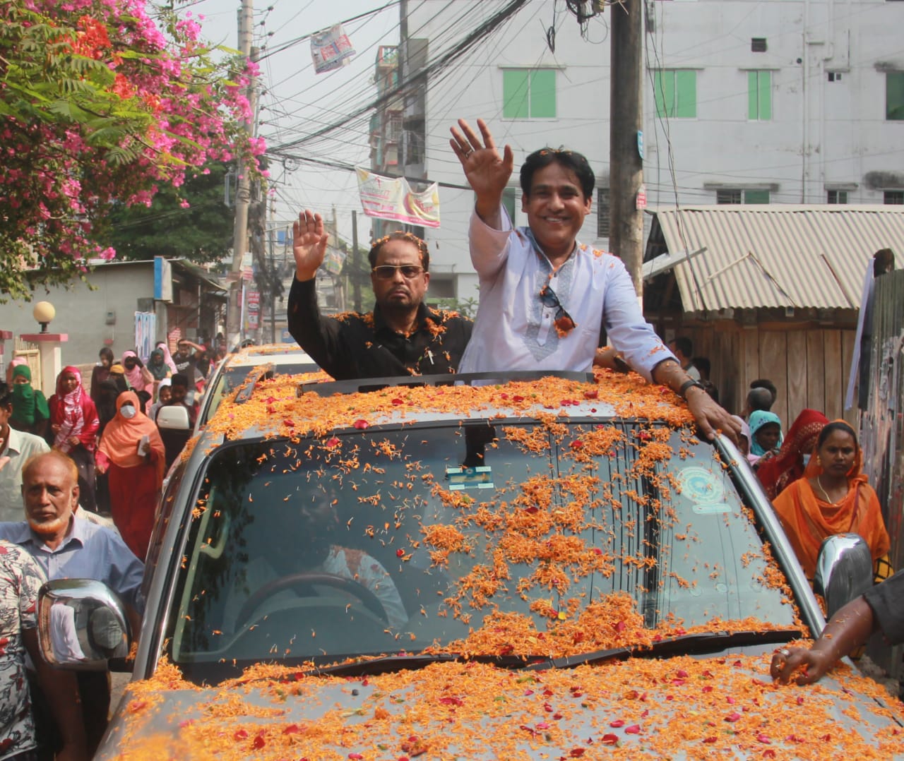 জিএম কাদেরের গাড়ি আটকালো পুলিশ