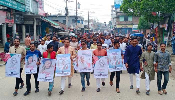 চৌগাছায় ছাত্রলীগের আনন্দ শোভাযাত্রা