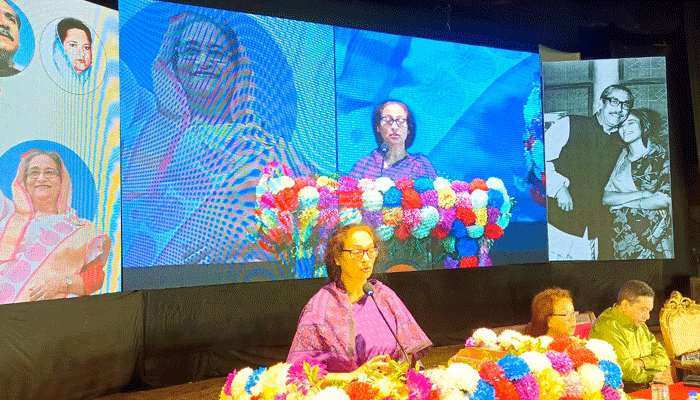 ‘বাঙালির অর্থনৈতিক মুক্তির লক্ষ্যে দেশে ফেরেন শেখ হাসিনা’
