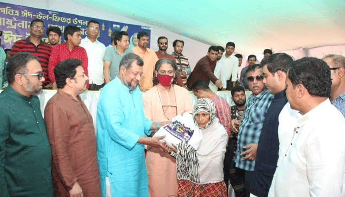 রমজানে সাড়ে ৪ লাখ পরিবারকে খাবার দিলো যুবলীগ