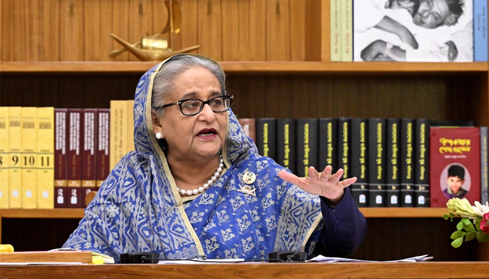 মোকায় ক্ষতিগ্রস্ত বাড়িঘর দ্রুত মেরামত শুরু