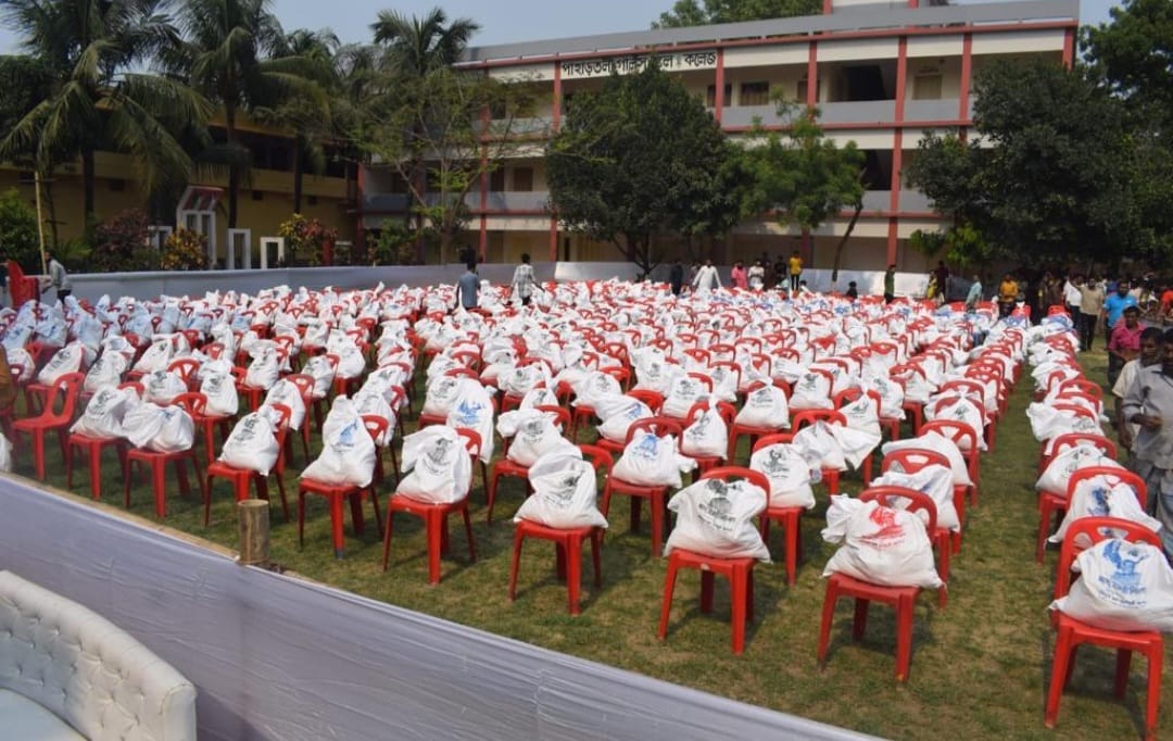 রমজানে সাড়ে ৪ লাখ পরিবারকে খাবার দিলো যুবলীগ