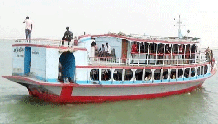 ঘূর্ণিঝড়ে বন্ধের ৫২ ঘণ্টা পর লঞ্চ চলাচল শুরু