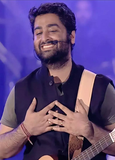 ৩০ টাকায় খাবার পাওয়া যায় অরিজিতের হোটেলে